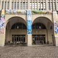 Banner an der Galerie (Mitte)